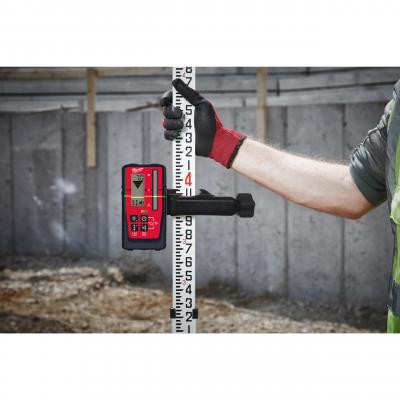 MILWAUKEE: Detektor liniového a rotačního laseru LRD100 MILWAUKEE